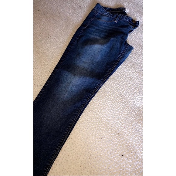 💕😍❤️BLUE JEANS BUNDLE❤️😍💕 - Picture 4 of 6